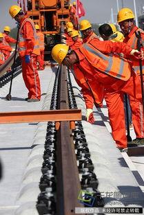 铁道最新人物爆料图片,揭秘最新人物爆料背后的故事 第2张 铁道最新人物爆料图片,揭秘最新人物爆料背后的故事 第2张